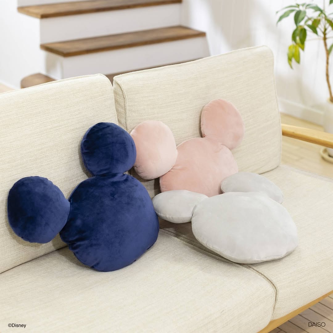 ディズニー もちもちクッション ミッキーアイコン