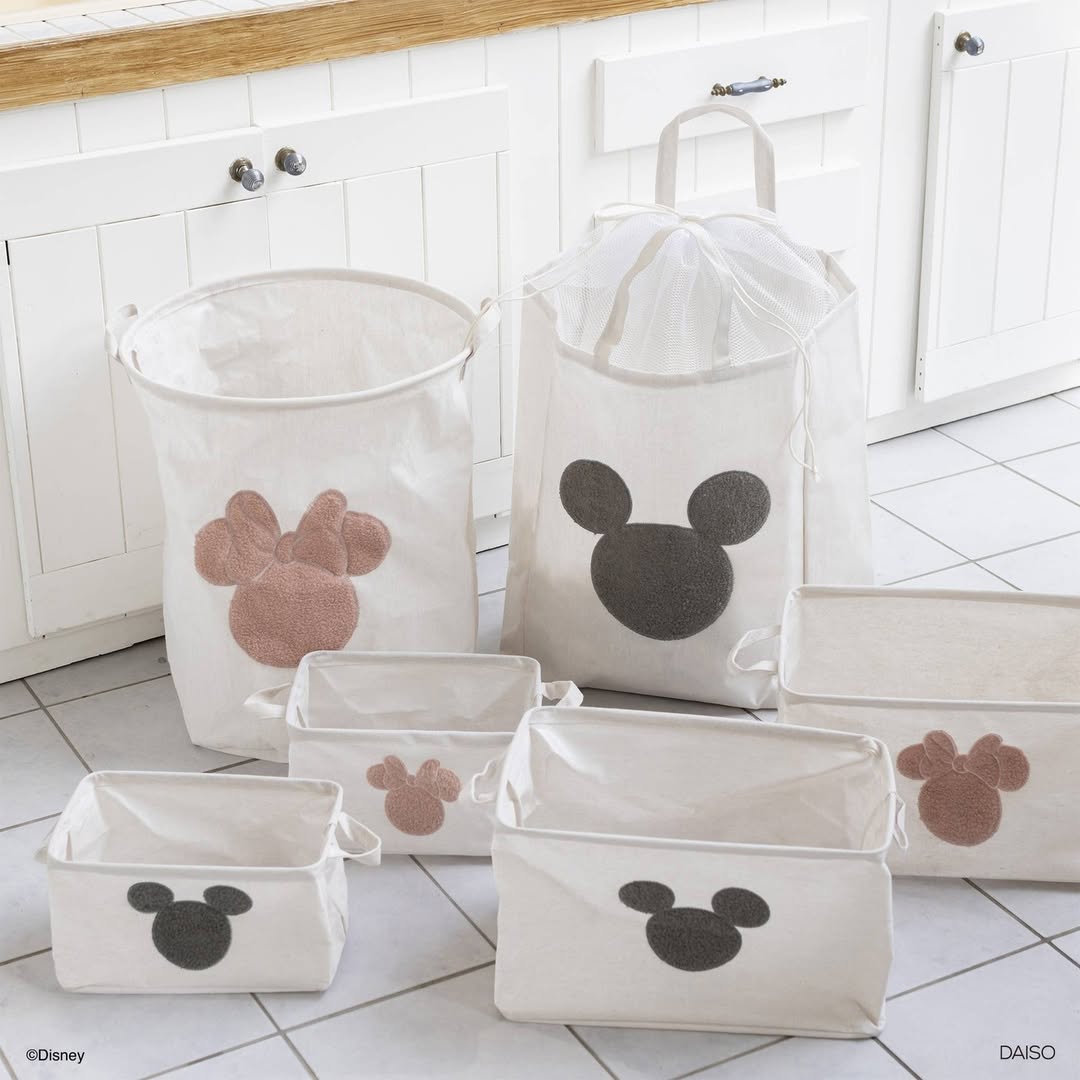 ダイソー 刺繍付き収納バッグ ミッキー ミニー