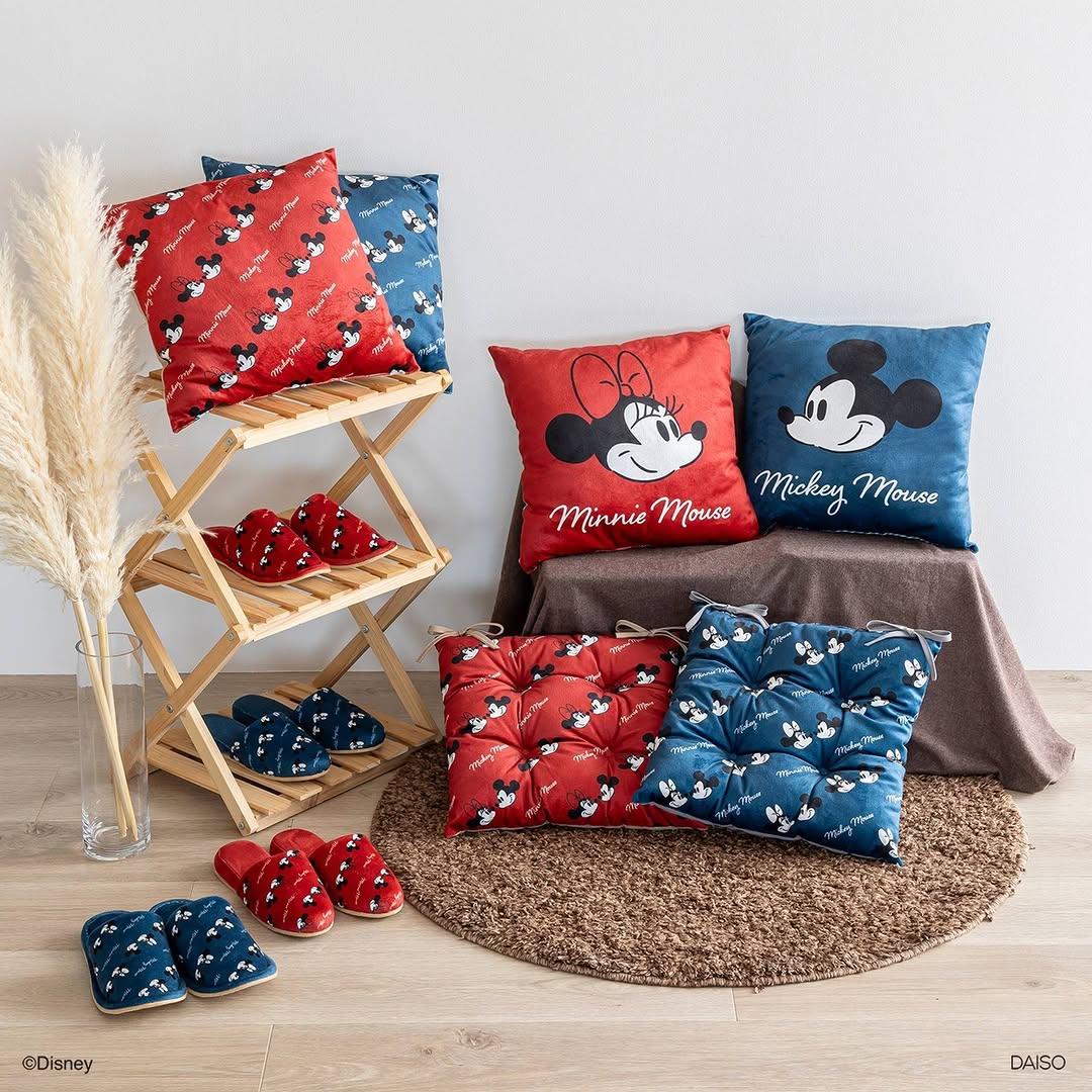 ダイソー ミッキー ミニー クッション スリッパ