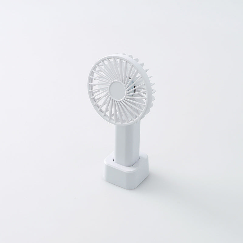 ハンディファン（角度調整可能、スタンド付、ＷＨ） ダイソー(DAISO)