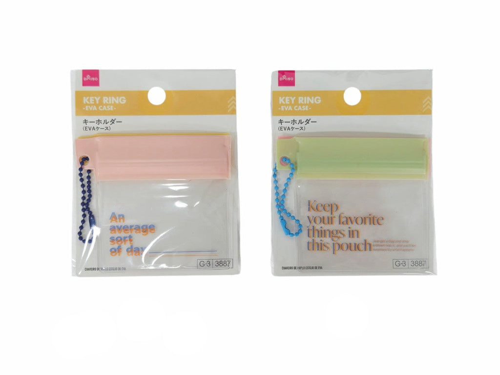 ダブルＥＶＡケースキーホルダー ダイソー(DAISO)