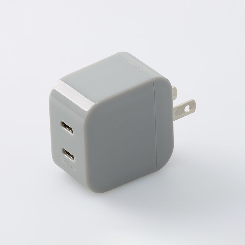 ＵＳＢ充電器（ＰＯＷＥＲ ＤＥＬＩＶＥＲＹ２０Ｗ、ＴＹＰＥーＣ＋ＴＹＰＥーＣ、ＧＹ） ダイソー(DAISO)